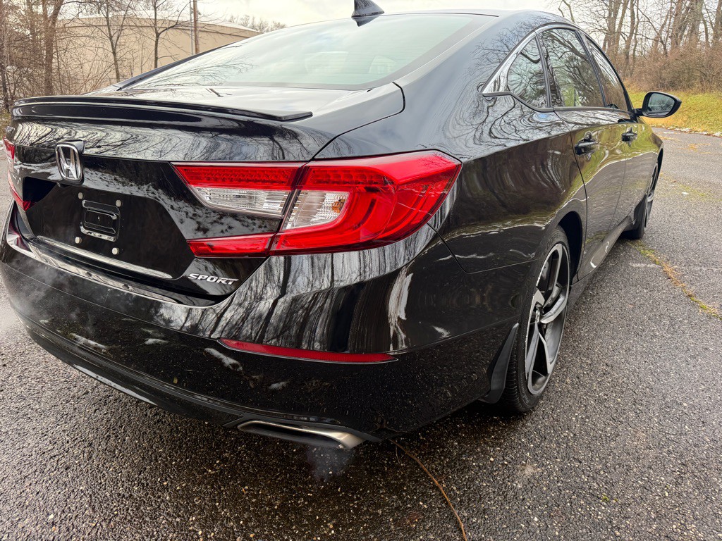 2018 Honda Accord Image 13