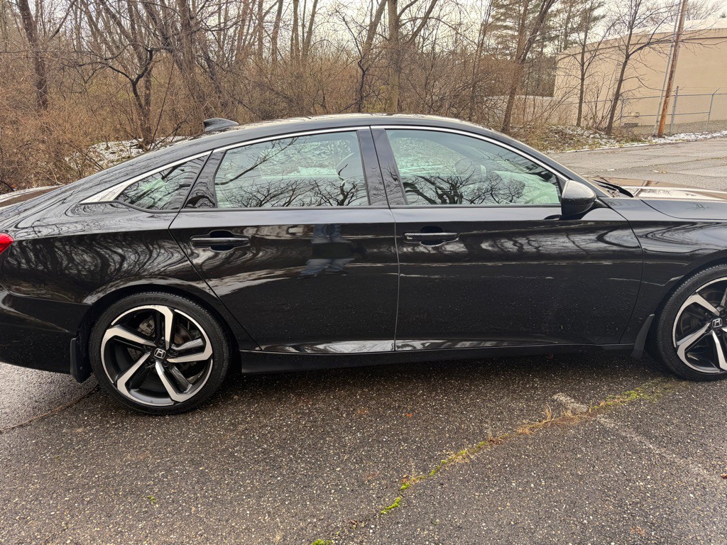 2018 Honda Accord Image 14