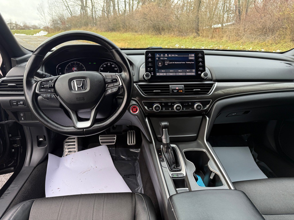2018 Honda Accord Image 16
