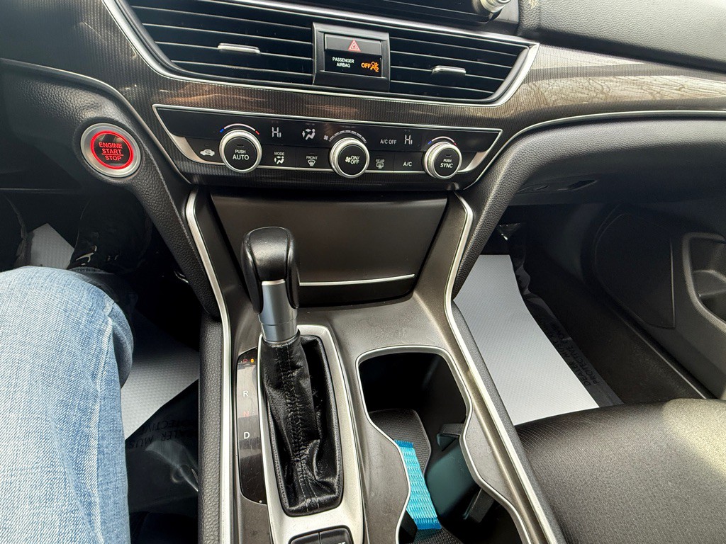 2018 Honda Accord Image 24