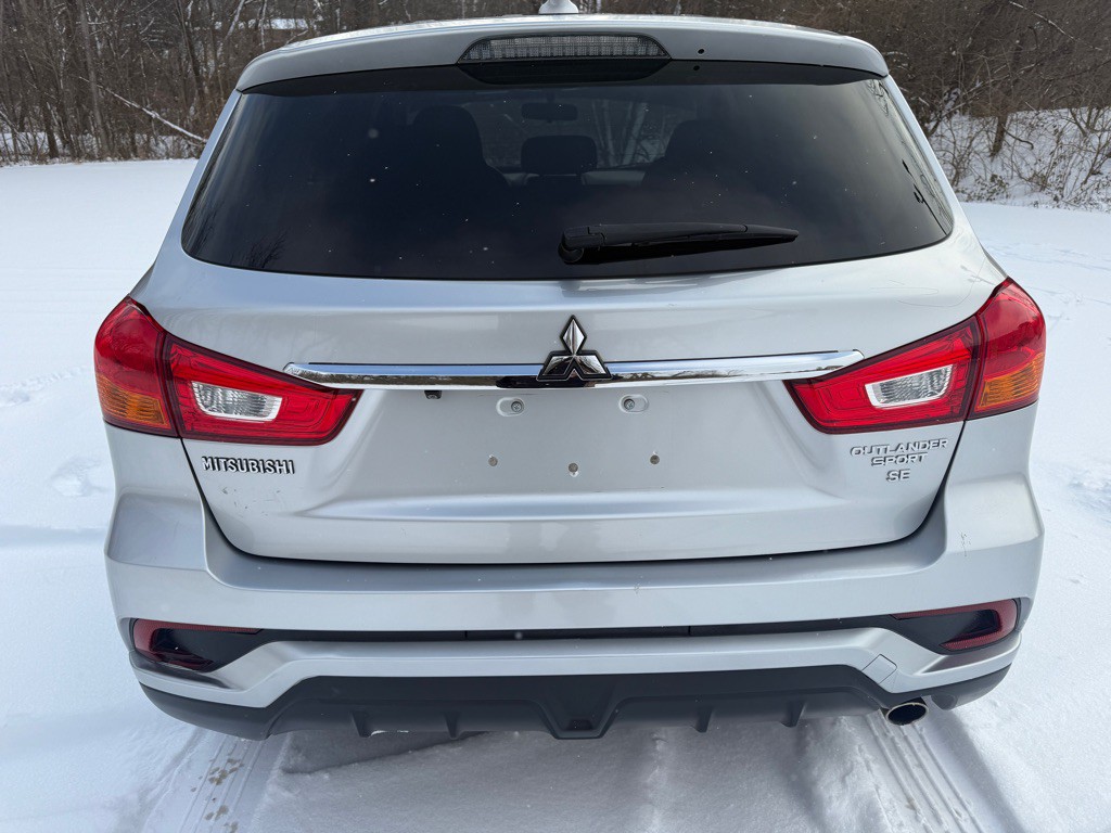 2019 Mitsubishi Outlander Image 7