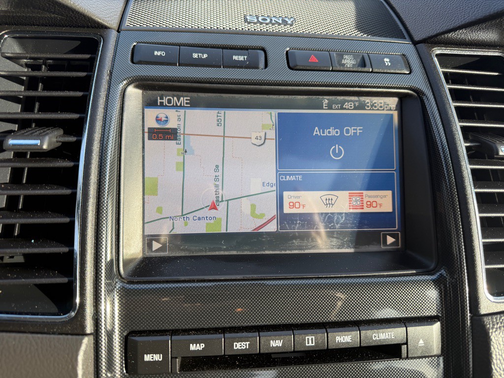 2010 Ford Taurus Image 26