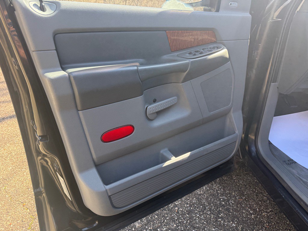 2006 Dodge Ram 1500 Image 15