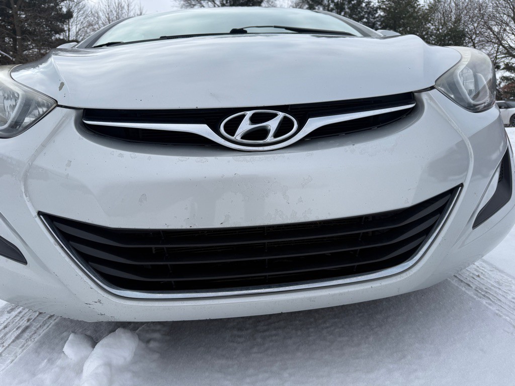 2016 Hyundai Elantra Image 3