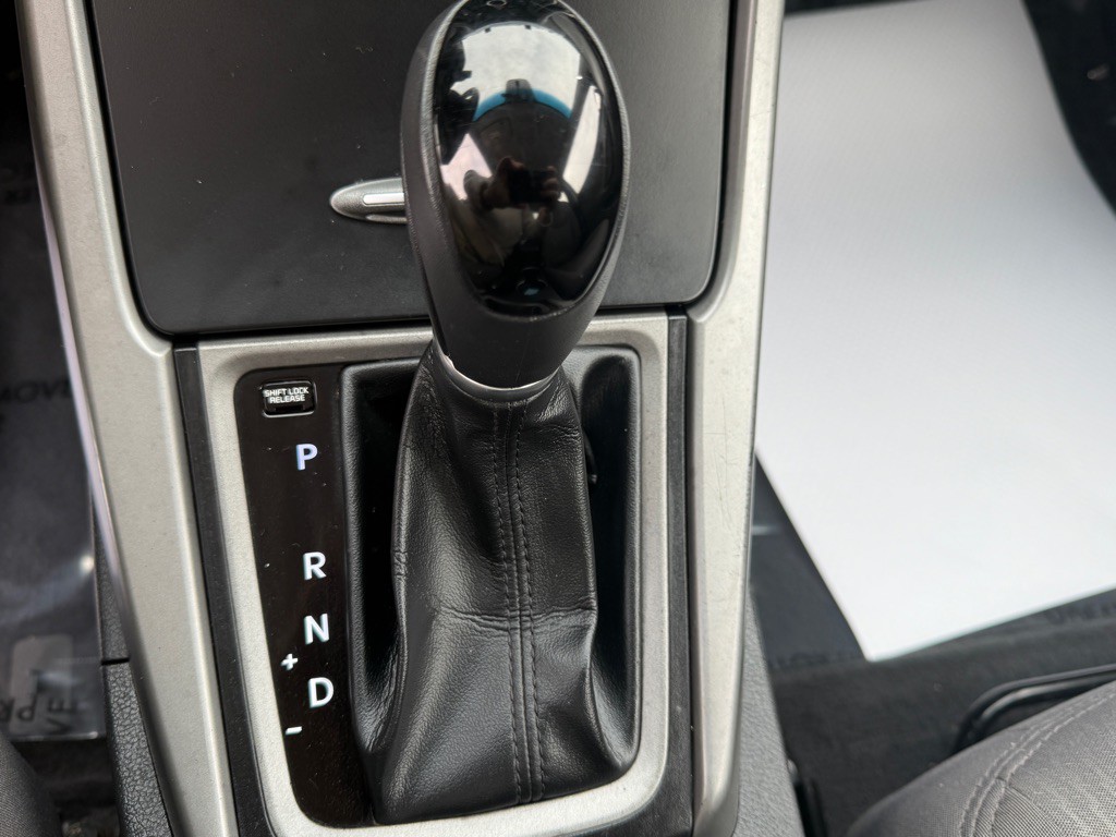 2016 Hyundai Elantra Image 22