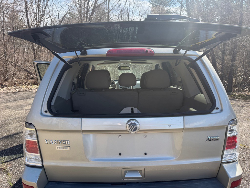 2010 Mercury Mariner Image 23