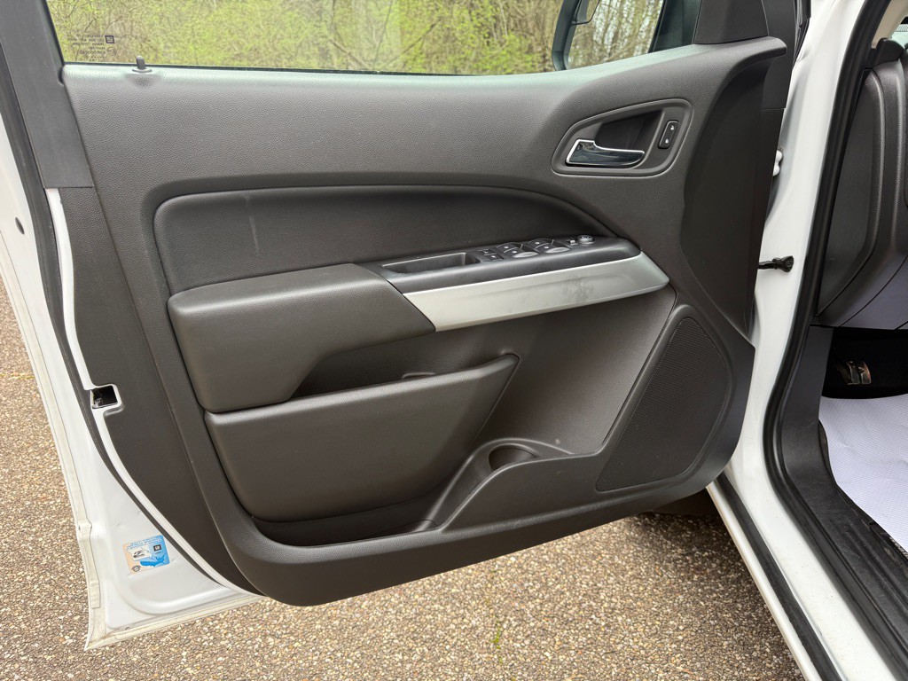 2015 Chevrolet Colorado Image 18