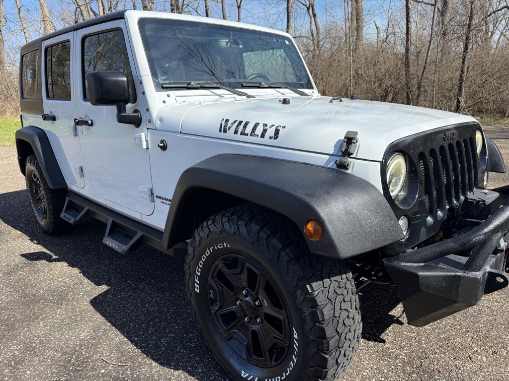 2017 Jeep Wrangler Unlimited Image 2