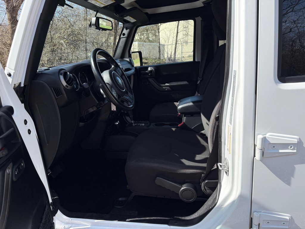 2017 Jeep Wrangler Unlimited Image 14