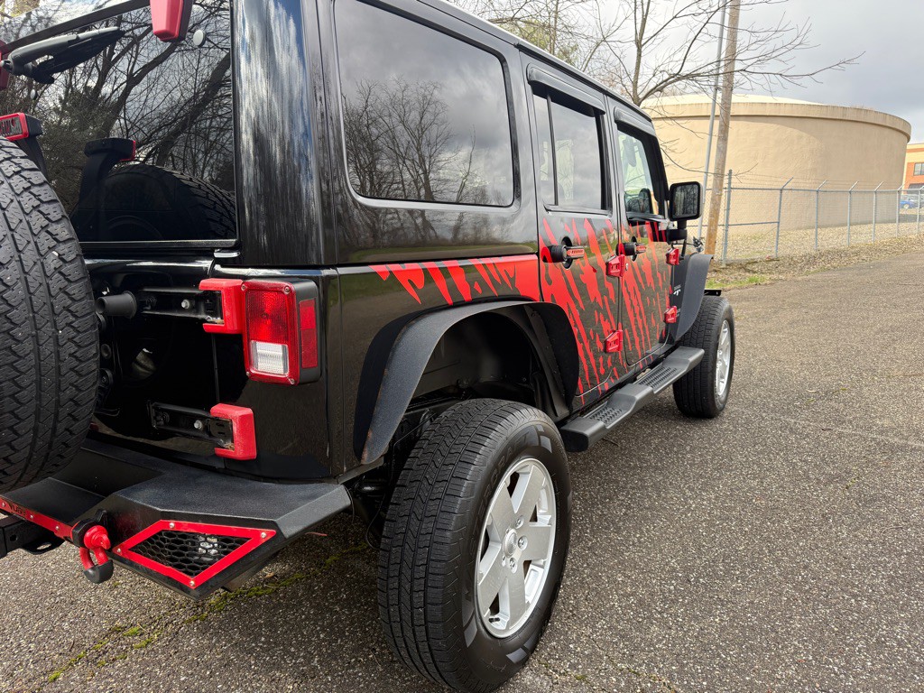 2012 Jeep Wrangler Unlimited Image 11