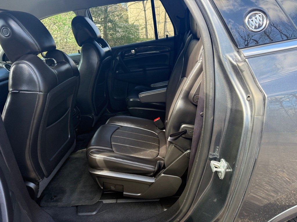 2014 Buick Enclave Image 11