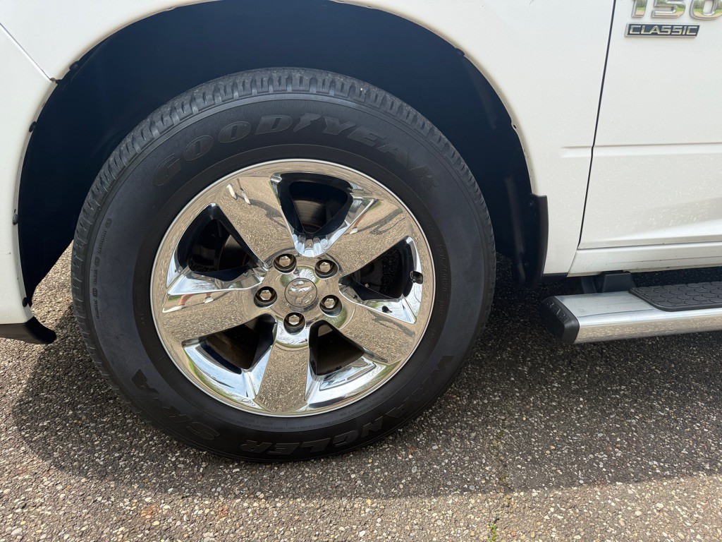 2019 RAM 1500 Image 5