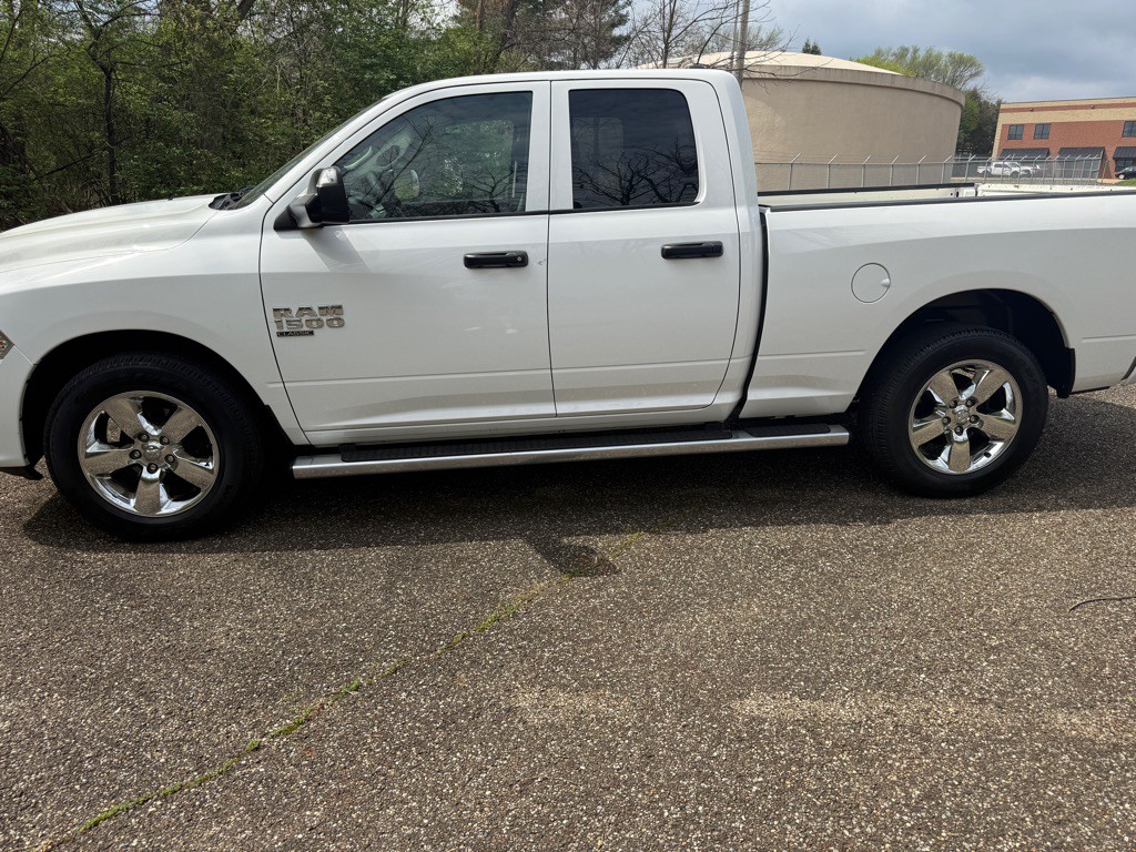 2019 RAM 1500 Image 6