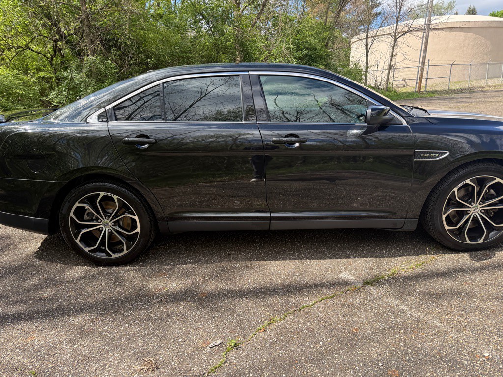 2013 Ford Taurus Image 14