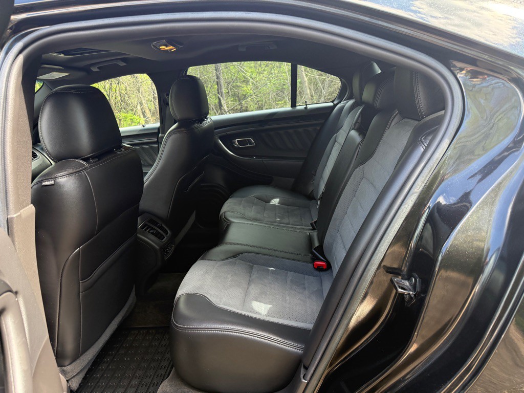 2013 Ford Taurus Image 20