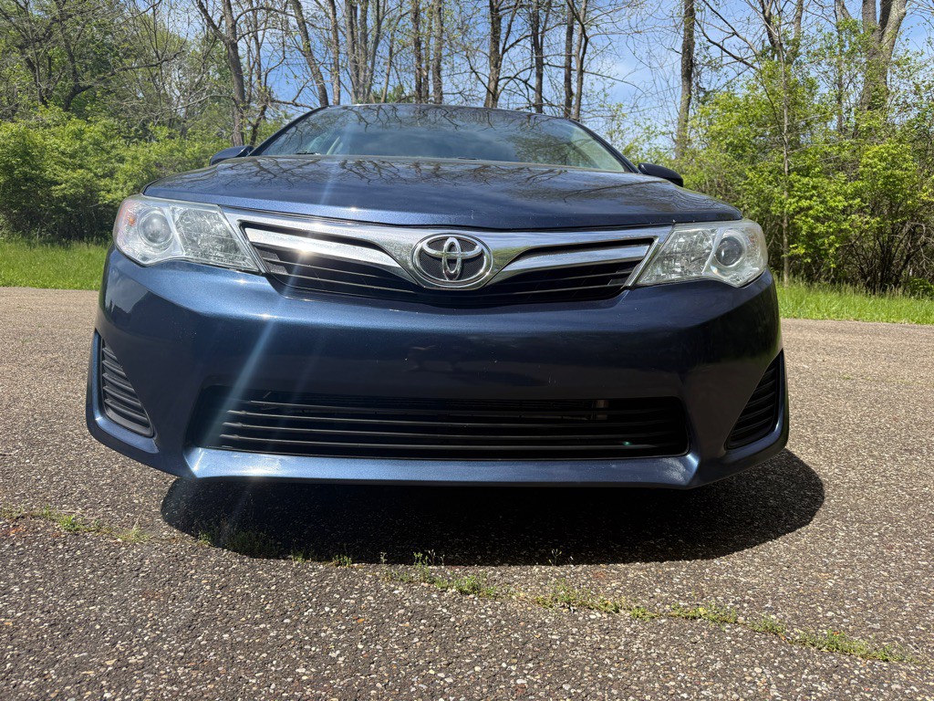 2014 Toyota Camry Image 3