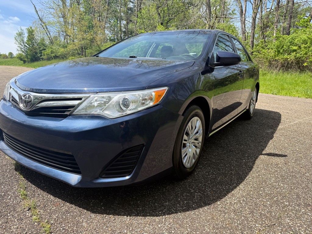 2014 Toyota Camry Image 4