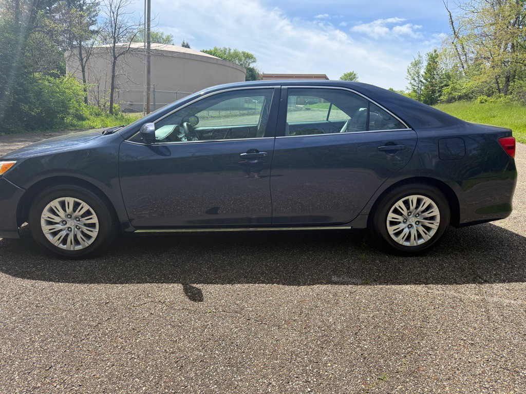 2014 Toyota Camry Image 5