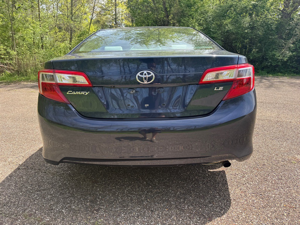2014 Toyota Camry Image 7