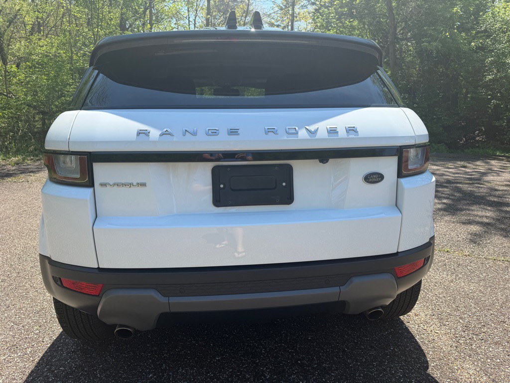 2018 Land Rover Range Rover Evoque Image 7