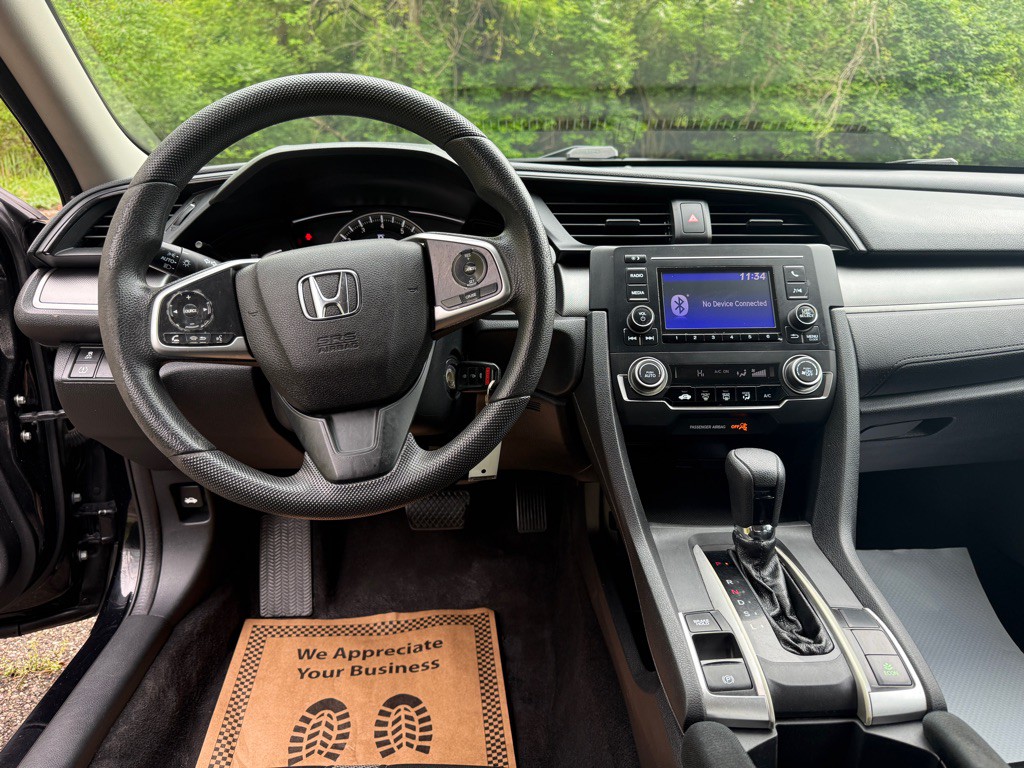 2017 Honda Civic Image 13