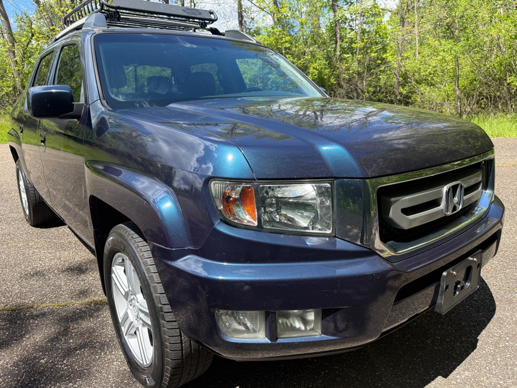 2011 Honda Ridgeline Image 2