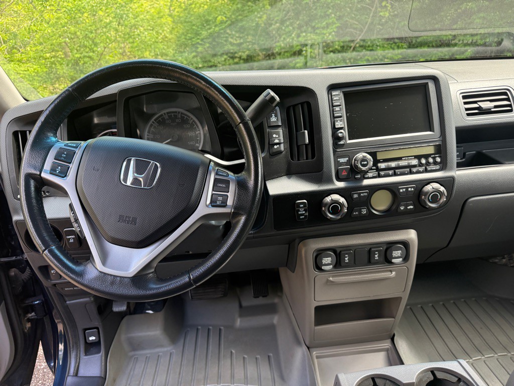 2011 Honda Ridgeline Image 16