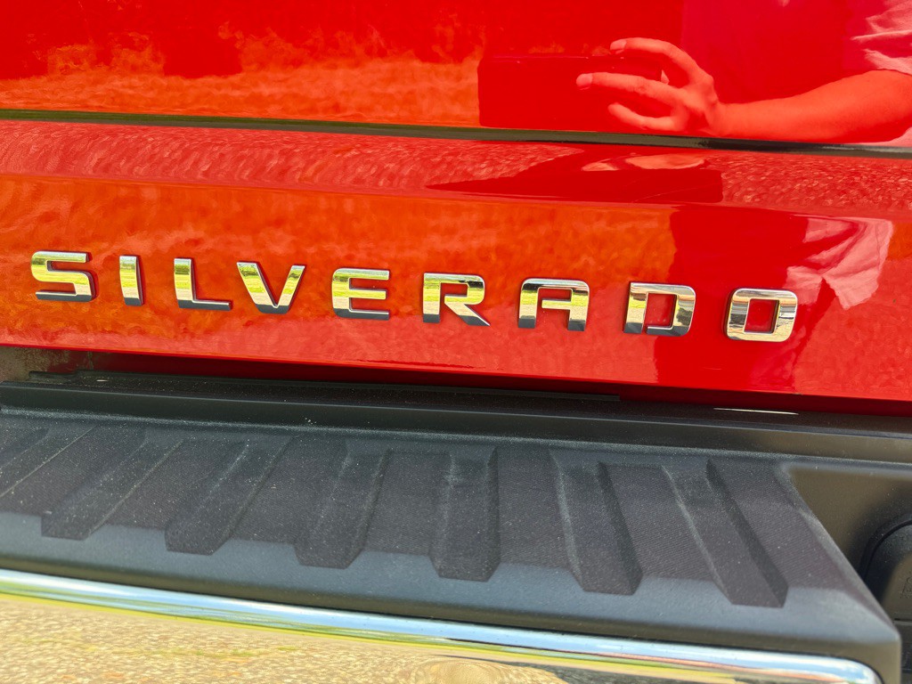2018 Chevrolet Silverado 1500 Image 9