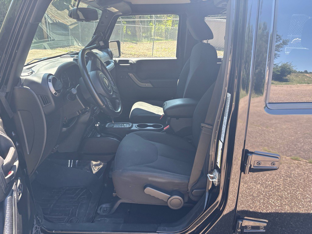 2016 Jeep Wrangler Unlimited Image 9