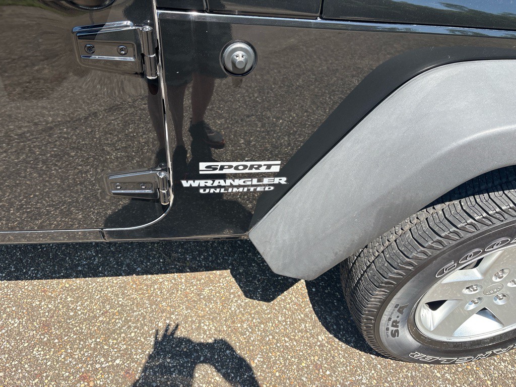 2016 Jeep Wrangler Unlimited Image 14