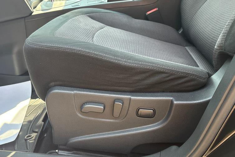 2012 Nissan Rogue Image 10