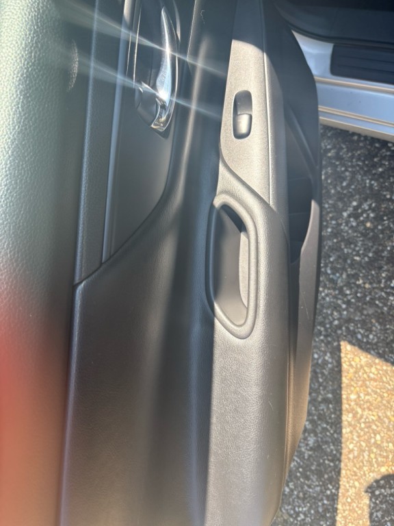 2017 Nissan Altima Image 16