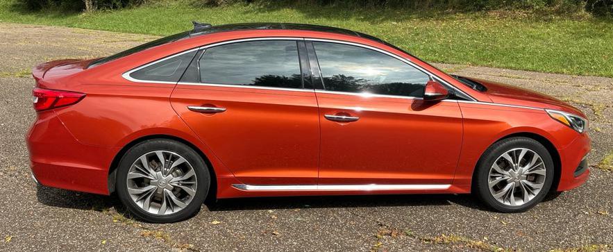2015 Hyundai Sonata Image 6