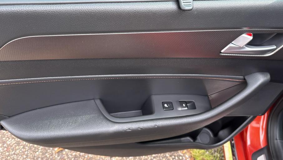 2015 Hyundai Sonata Image 11
