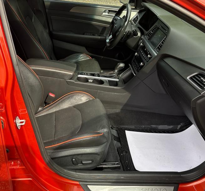 2015 Hyundai Sonata Image 18