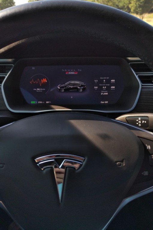 2016 Tesla Model S Image 2