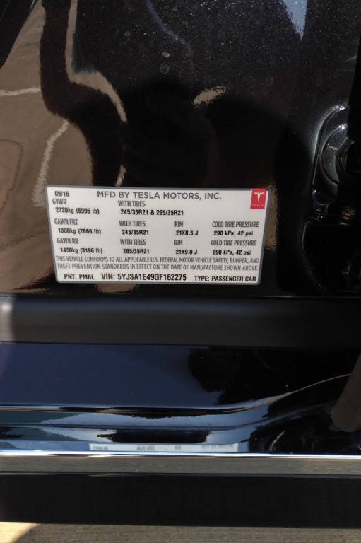2016 Tesla Model S Image 6
