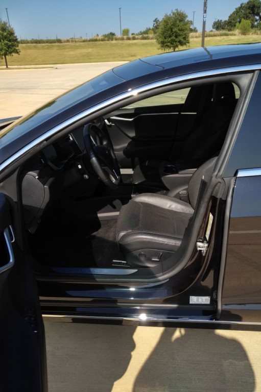 2016 Tesla Model S Image 7