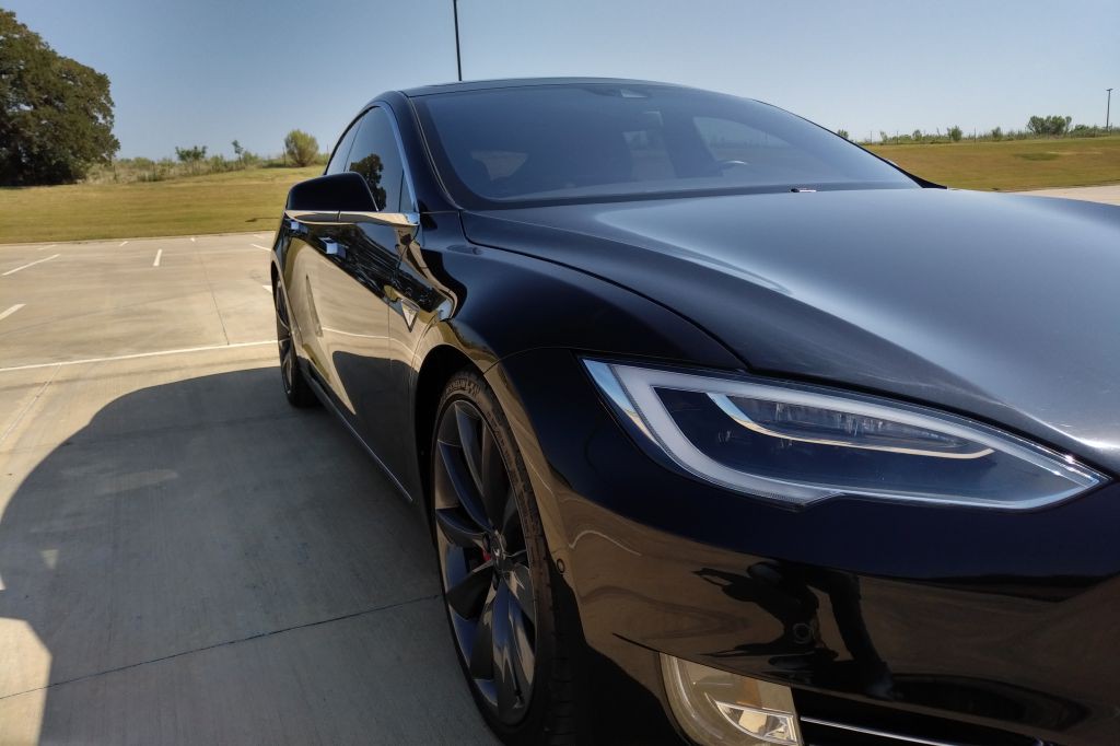 2016 Tesla Model S Image 10