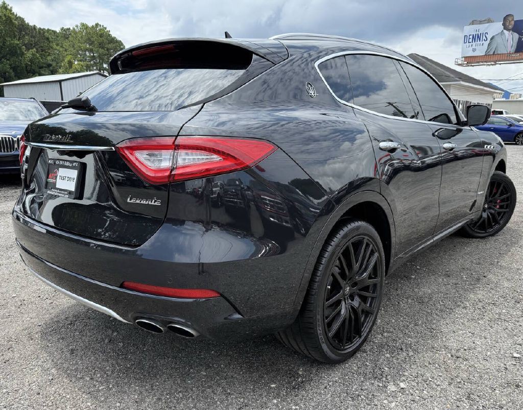 2018 Maserati Levante Image 8