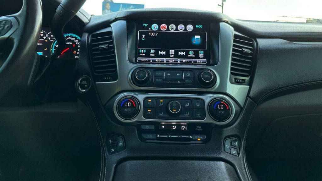 2017 Chevrolet Suburban Image 2