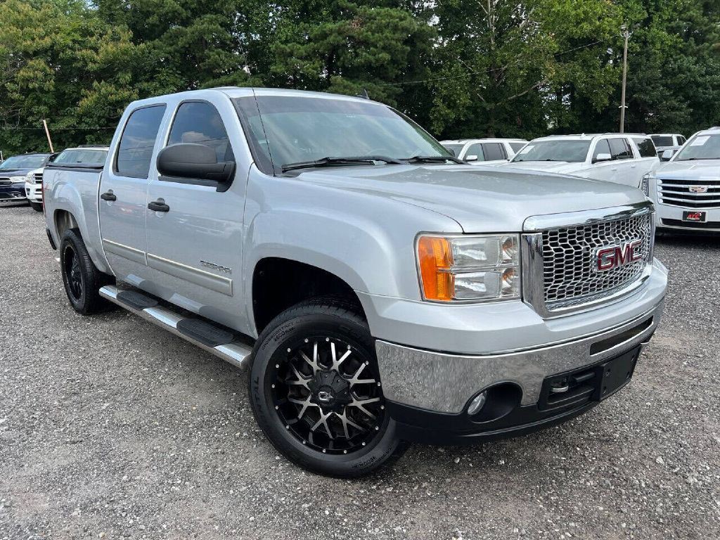 2012 GMC Sierra Image 2