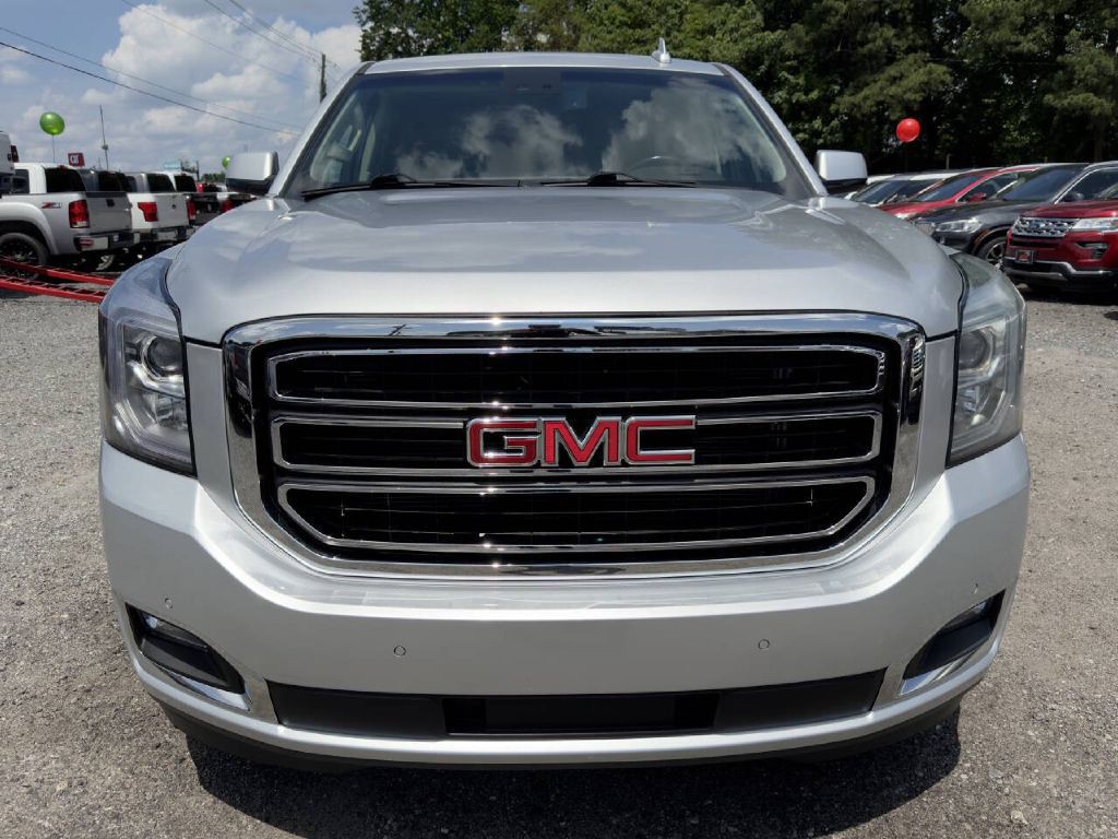 2019 GMC Yukon Image 2