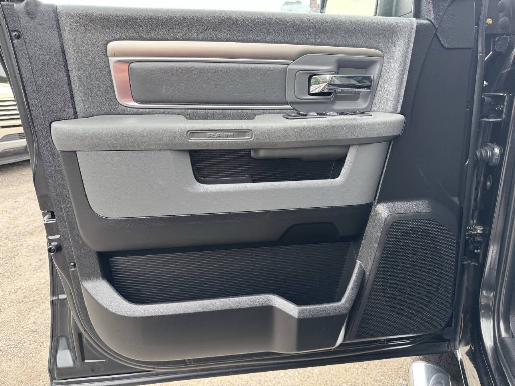 2016 RAM 1500 Image 19