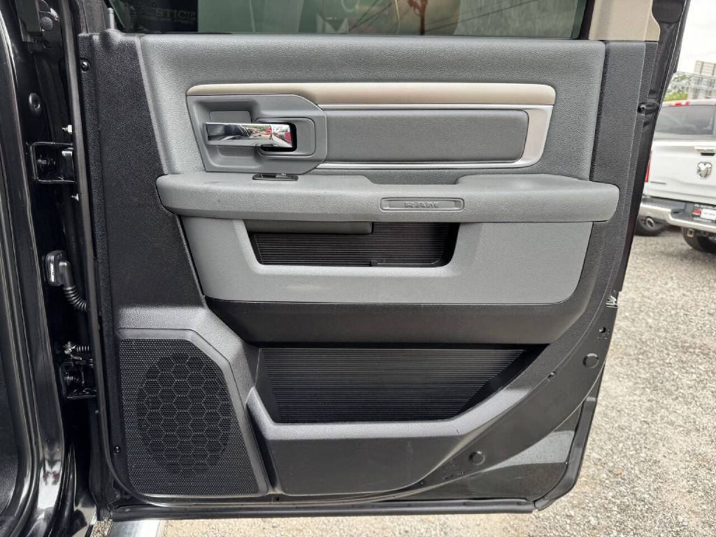 2016 RAM 1500 Image 21