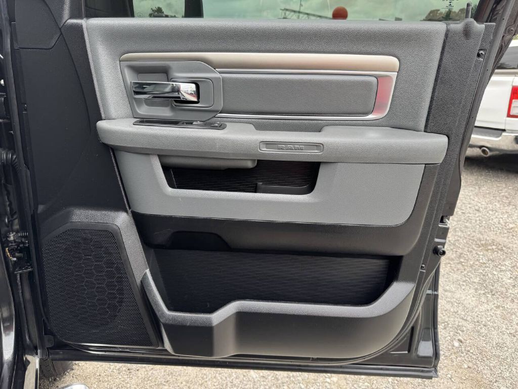 2016 RAM 1500 Image 22