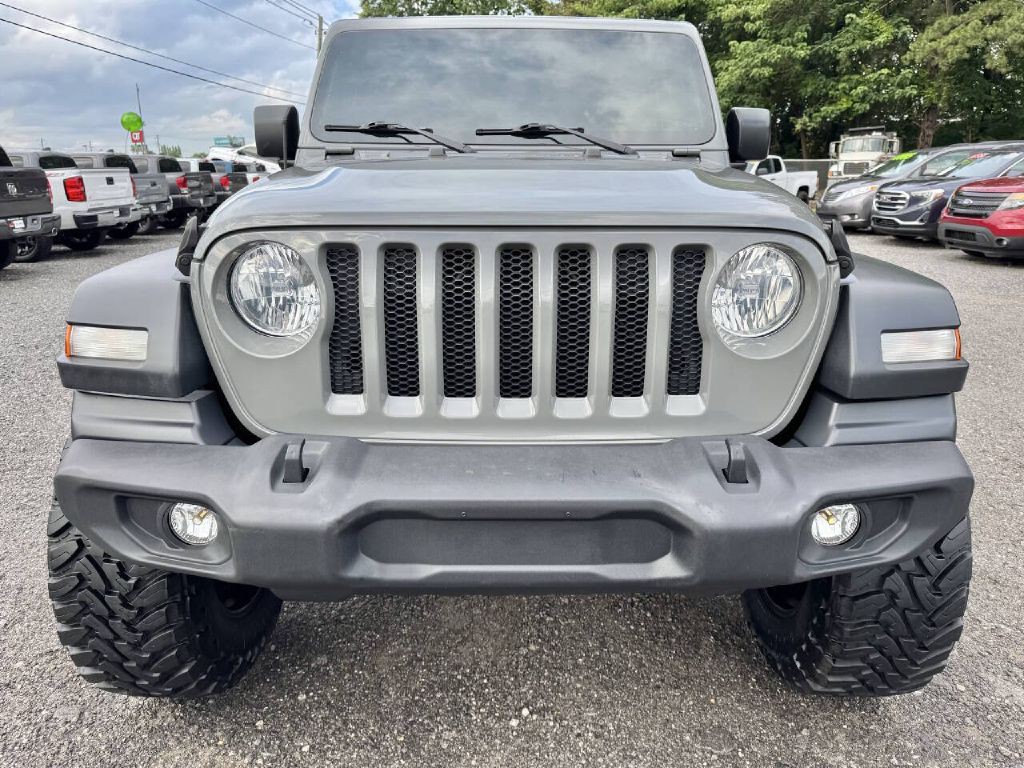 2018 Jeep Wrangler Unlimited Image 2