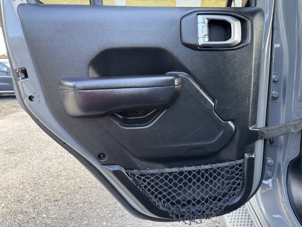 2018 Jeep Wrangler Unlimited Image 16