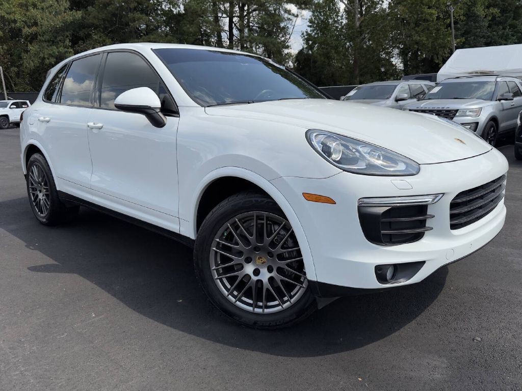 2017 Porsche Cayenne Image 3