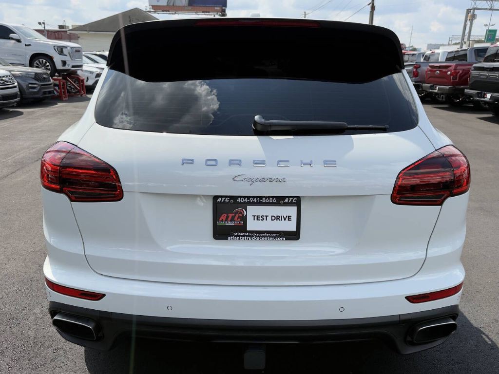 2017 Porsche Cayenne Image 7
